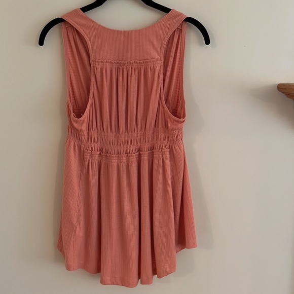 Free People Peach Top Size XS‎ 💕Nice used condition! - Picture 2 of 8